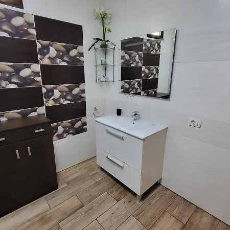 아파트 Garajonay Ii, Cristianos *